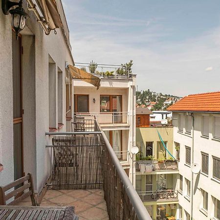 Castle View Apartment With Free Parking Братислава Екстер'єр фото